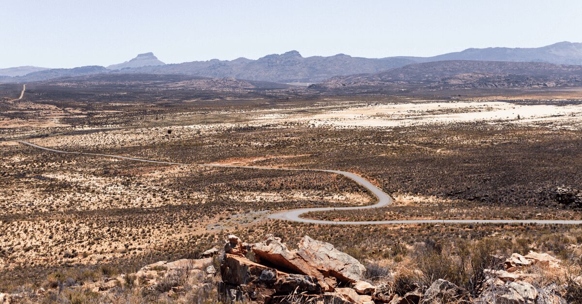 Bird's-eye view of the Kagga Kamma road